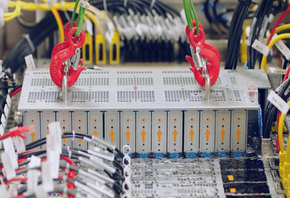 liquid immersion cooling system for data center servers